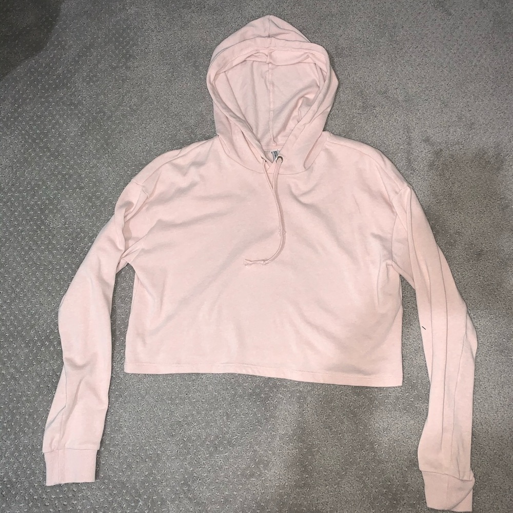 H&M cropped sweatshirt